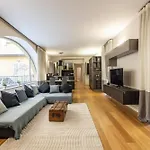 Piazza Castello 200 Sqm - Terrace - Jacuzzi Турин