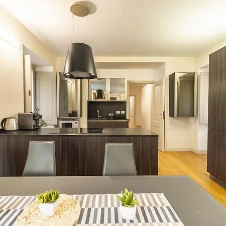 Piazza Castello 200 Sqm - Terrace - Jacuzzi Turin