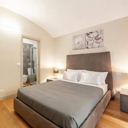 Lägenhet Piazza Castello 200 Sqm - Terrace - Jacuzzi
