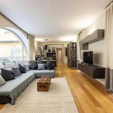 Pza Castello 200 Sqm - Terrace - Jacuzzi Turin
