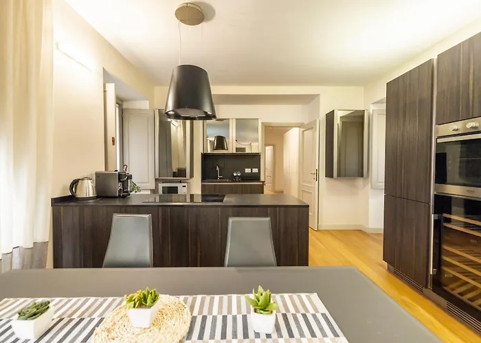 Piazza Castello 200 Sqm - Terrace - Jacuzzi Turin