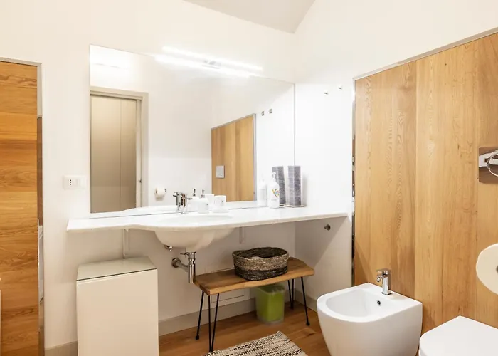 Piazza Castello 200 Sqm - Terrace - Jacuzzi *