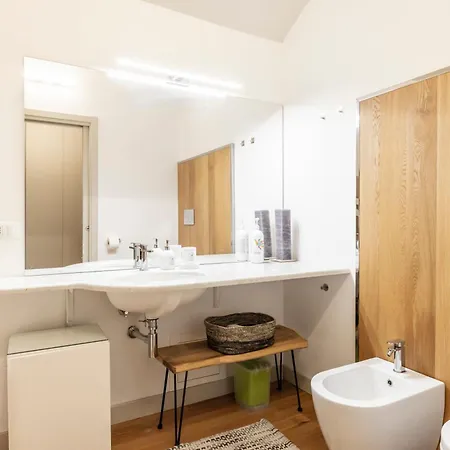 Piazza Castello 200 Sqm - Terrace - Jacuzzi *