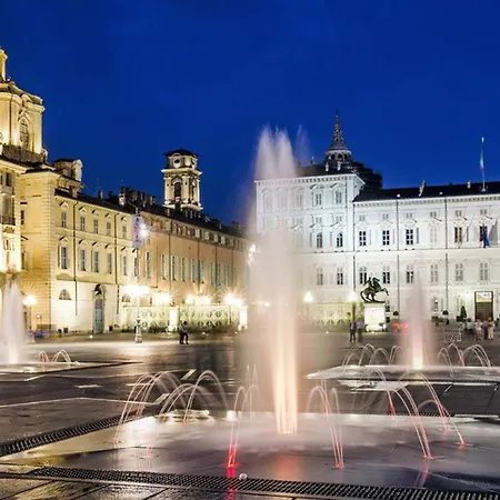 Piazza Castello 200 Sqm - Terrace - Jacuzzi 都灵